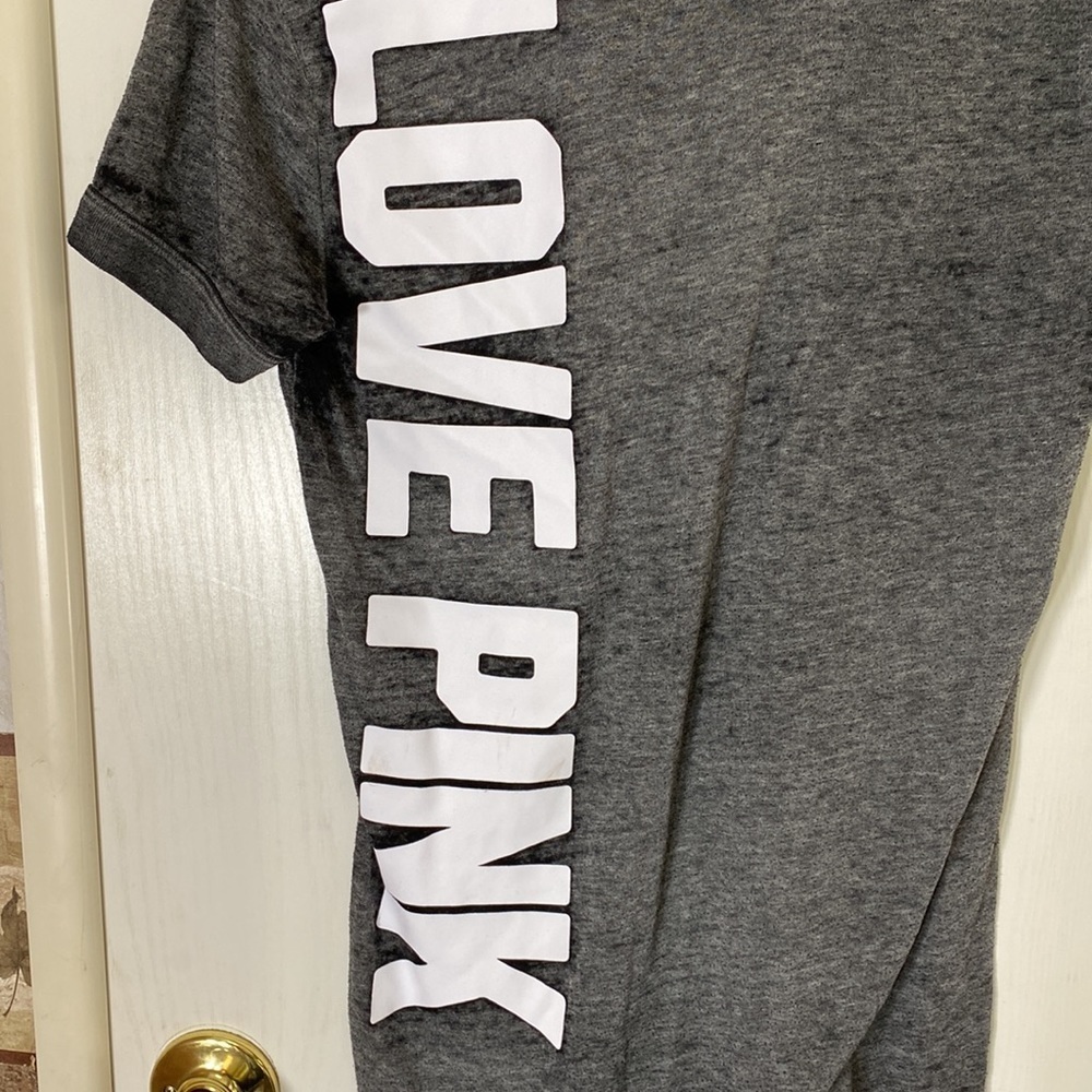 Pink Victoria’s secret’s tee shirt​​​​ - Picture 5 of 5